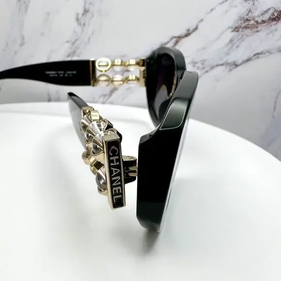 New CHANEL Sunglasses - Picture 7 of 16